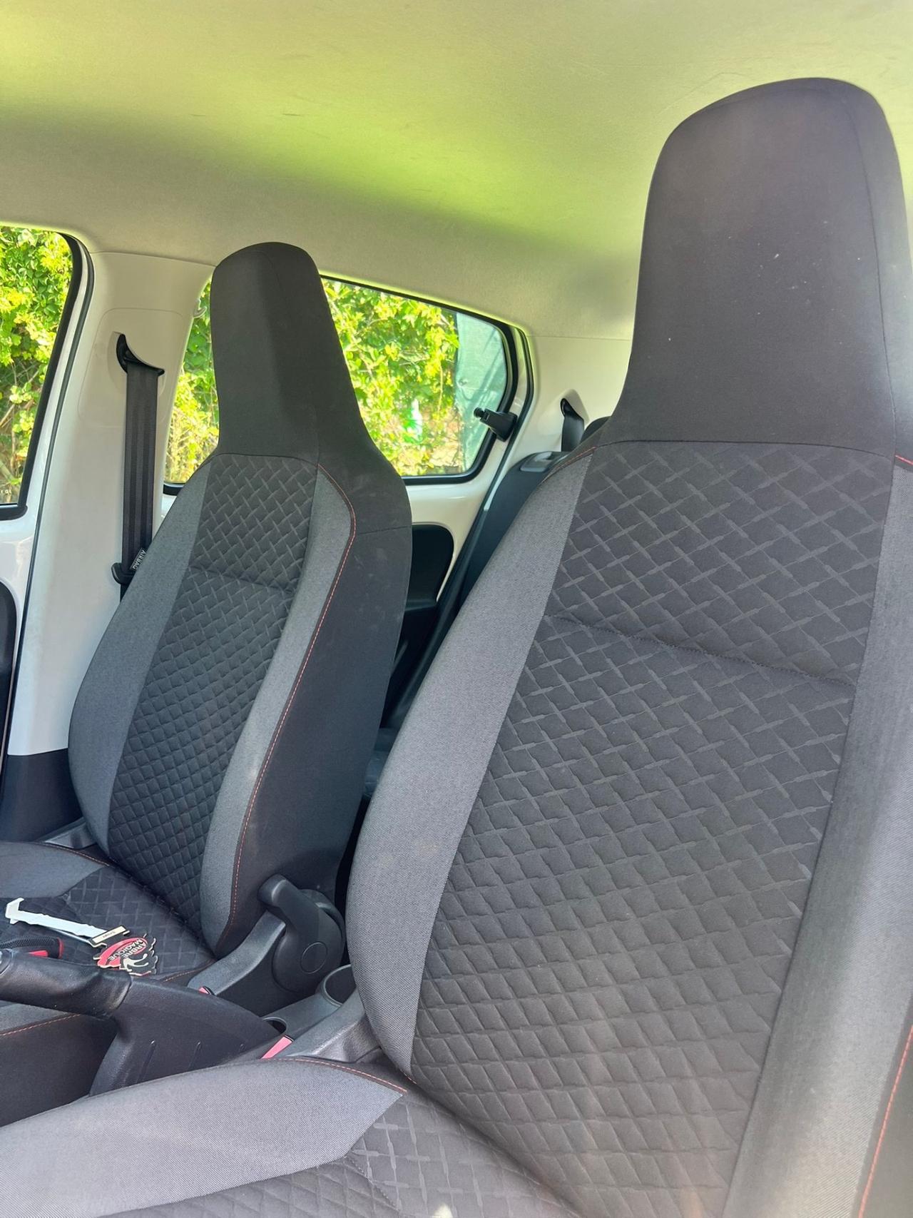 Volkswagen up! 1.0 75 CV 5p. high up! BlueMotion Technology