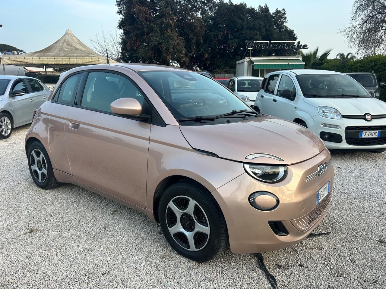 Fiat 500 500e 3+1 42 kWh Passion