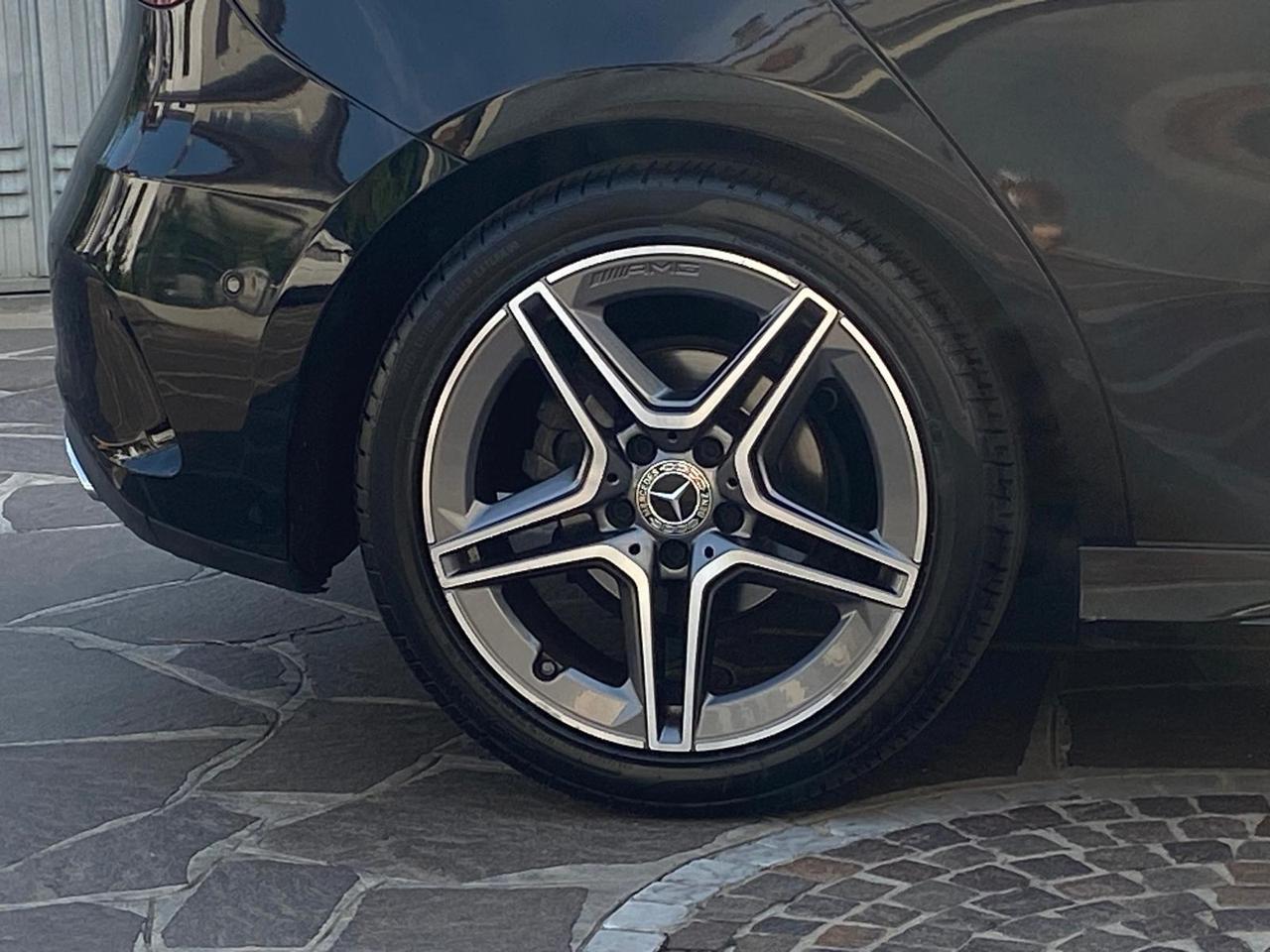 Mercedes-Benz A 200 AMG