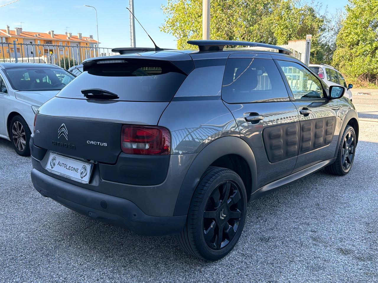 Citroen C4 Cactus 1.2 82cv Just Black