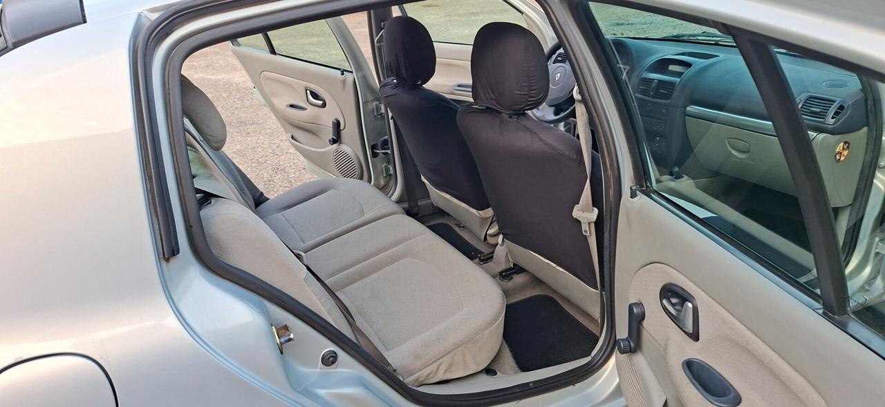 Renault Clio 1.4 16V cat 5 porte Confort Dynamique