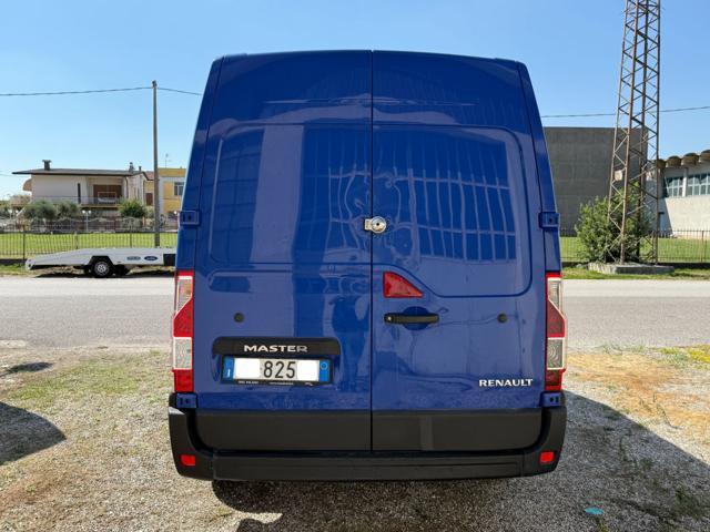 RENAULT Master T33 2.3 dCi 135 cv PASSO MEDIO