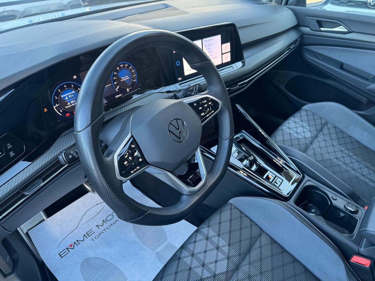 Volkswagen Golf 1.5 etsi evo R-Line 150cv dsg / NO VINCOLI