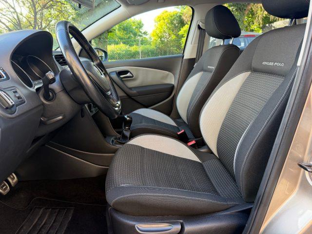 VOLKSWAGEN Polo Cross 1.4 TDI 90CV 5 PORTE UNIPROPRIETARIO SENSORI PARCH