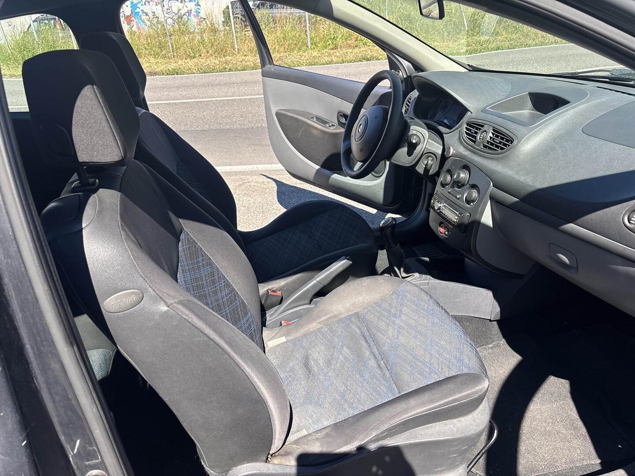 Renault Clio 1.2 16v Confort