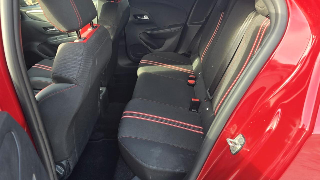 Opel Corsa 1.2 100 CV Design & Tech