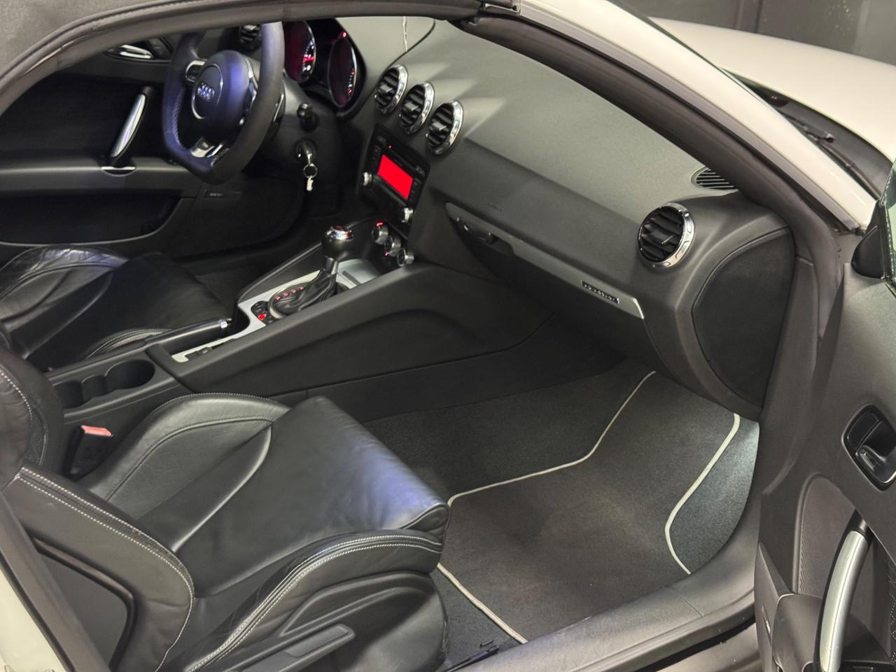 Audi TT RS Roadster 2.5 TFSI quattro S tronic