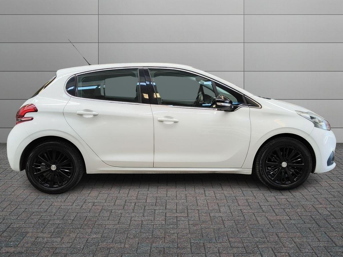 PEUGEOT 208 I 2015 - 208 5p 1.2 puretech Active 82cv