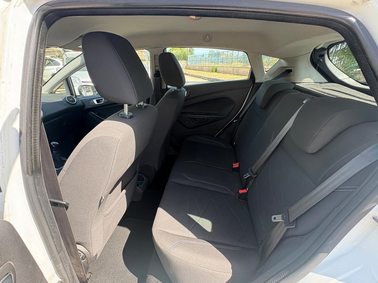 Ford Fiesta 1.5 TDCi 75CV 5 porte Titanium