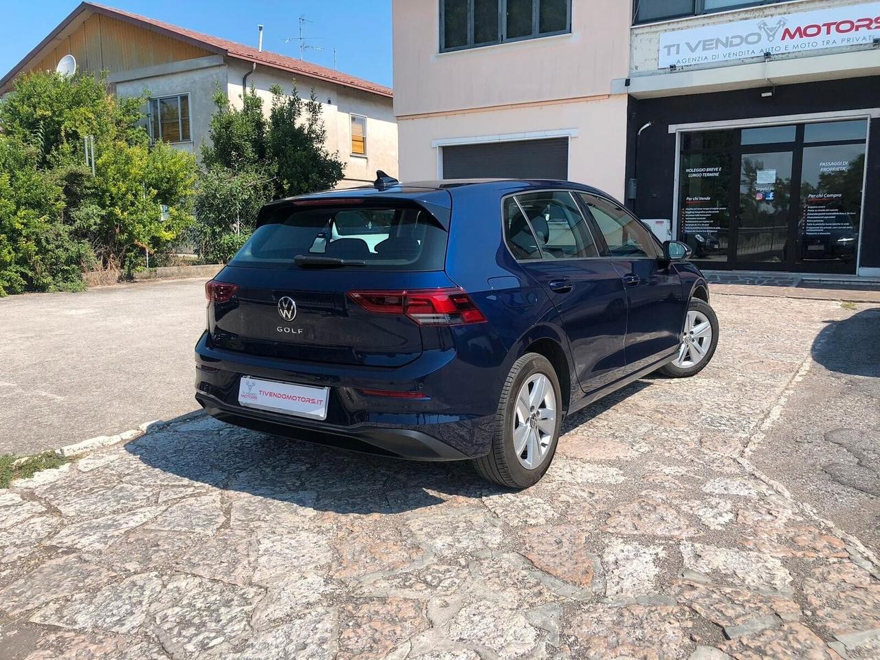Volkswagen Golf 1.0 TSI EVO Life ADATTA A NEOPATENTATI