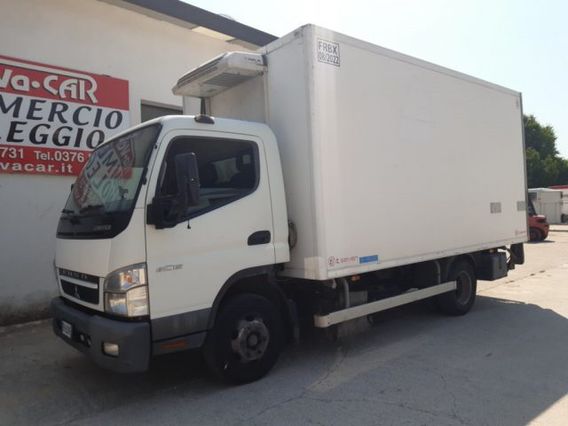 MITSUBISHI 6C15 FUSO CANTER CON CELLA FRIGO E MEZZA PEDANA