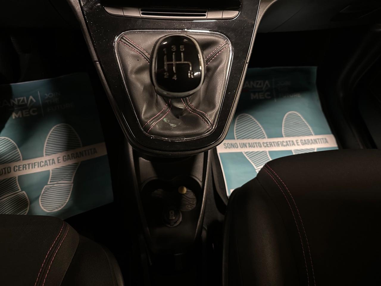 Lancia Ypsilon 1.2 69 CV 5 porte Gold
