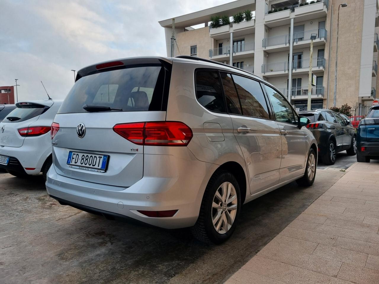 Volkswagen Touran 1.6 TDI Business BlueMotion Technology