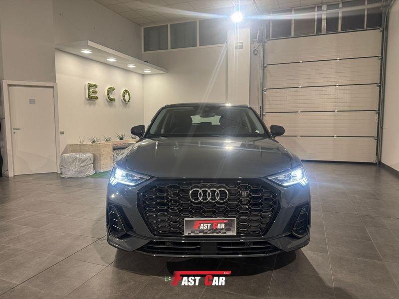 Audi Q3 SPB 45 TFSI e S tronic Identity Black