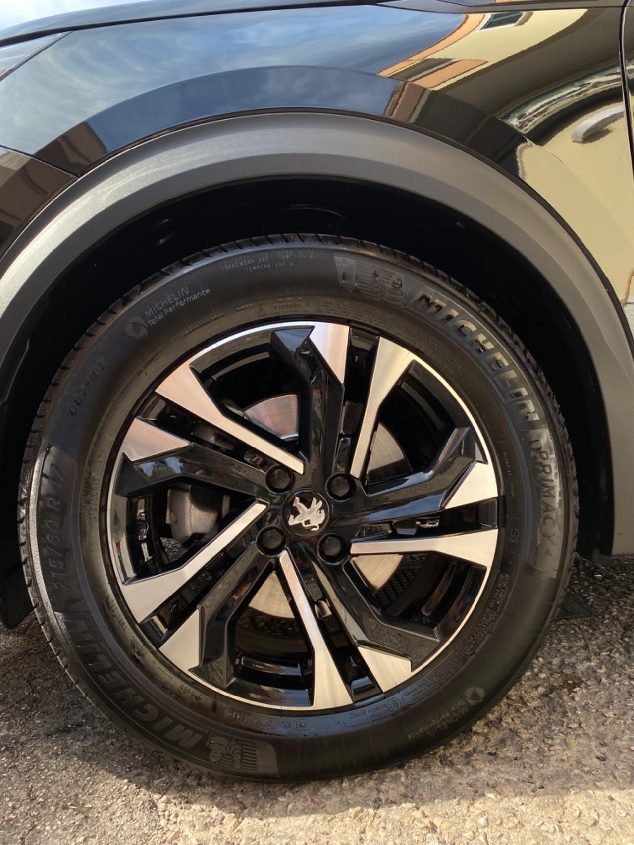 Peugeot 2008 BlueHDi 130 S&S EAT8 Allure Pack