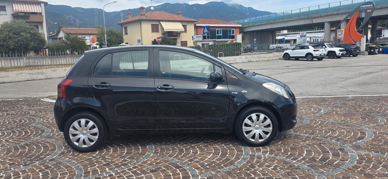 Toyota Yaris 1.4 D-4D 5 porte M-MT Navi
