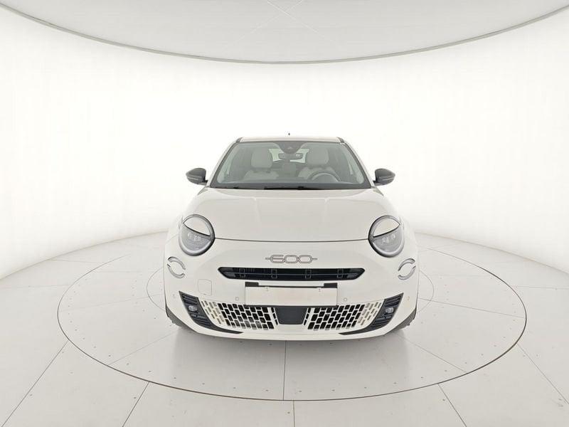 FIAT 600 Hybrid 110 CV DCT MHEV La Prima