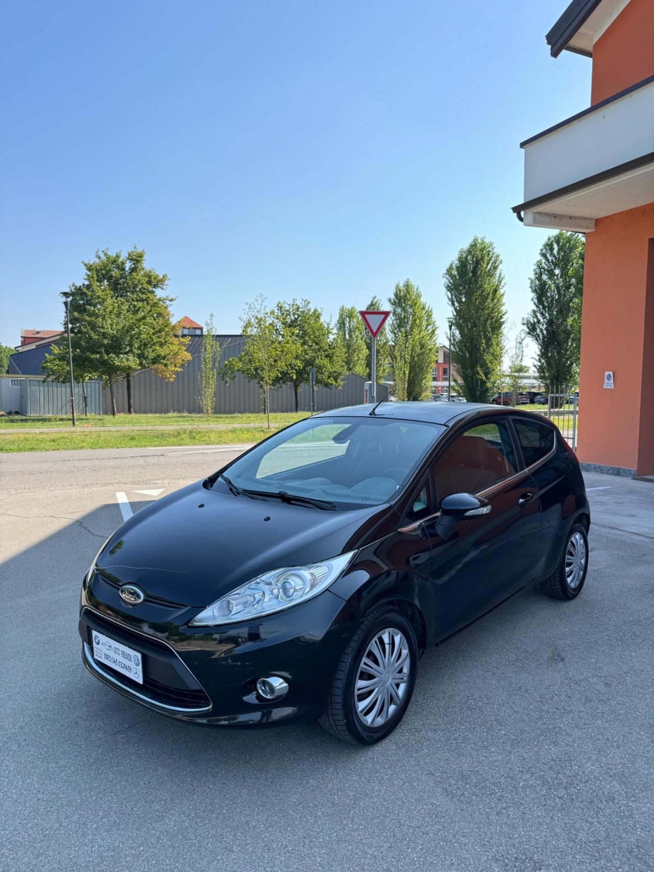 Ford Fiesta 1.4 3 porte Benzina-GPL