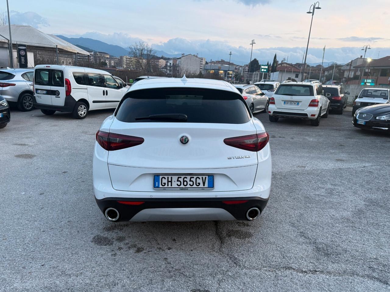 Alfa Romeo Stelvio 2.2 Turbodiesel 160 CV AT8 RWD ROSSO EDIZIONE