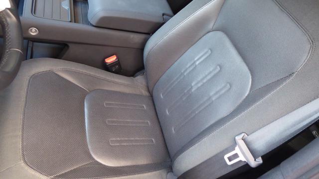 LAND ROVER Defender 110 2.0 SD4 AWD Auto S 7pt