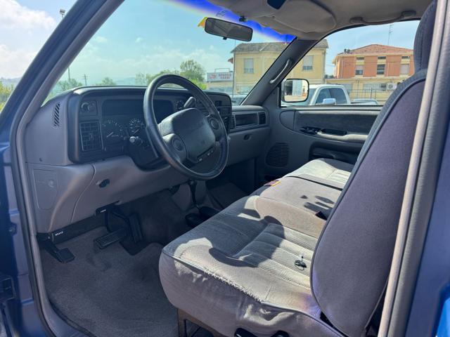 DODGE RAM RAM 5.9 V8 / SHORT CAB / 4X4 / GOMME 33''