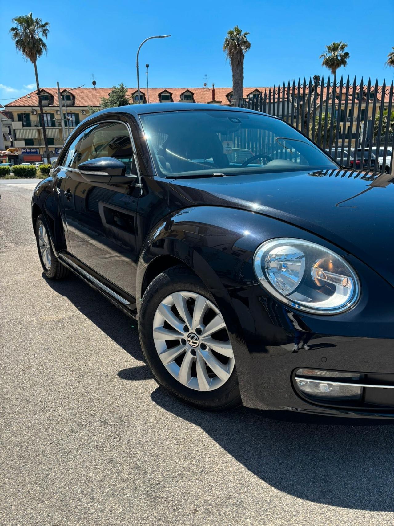 Volkswagen Maggiolino 1.6 TDI Design ANNO 2012