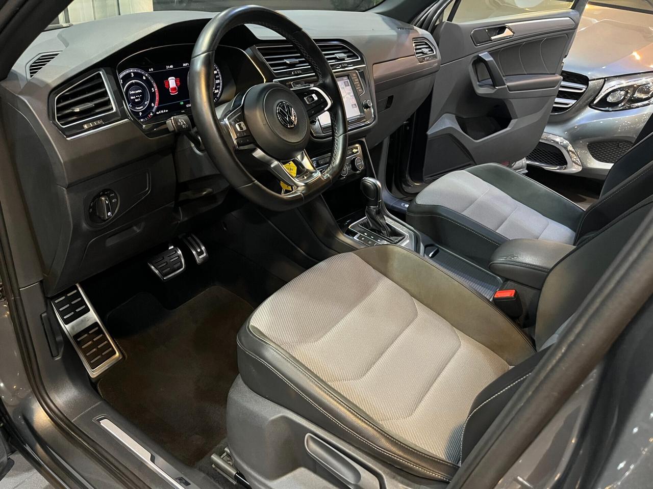 Volkswagen Tiguan 2.0 bitdi Executive R-Line 4motion 240cv dsg