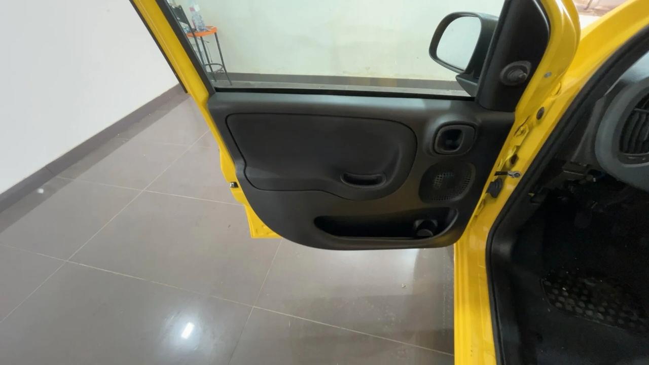 Fiat Panda 1.0 FireFly S&S Hybrid Pandina KM0