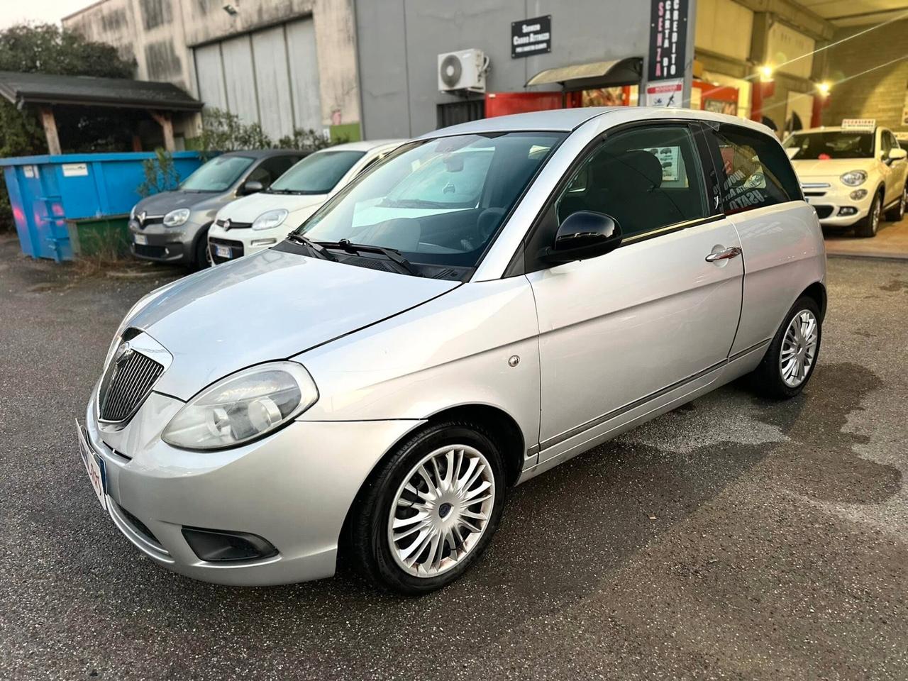 Lancia Ypsilon 1.2 69 CV Platinum GPL NEOPATENTATI