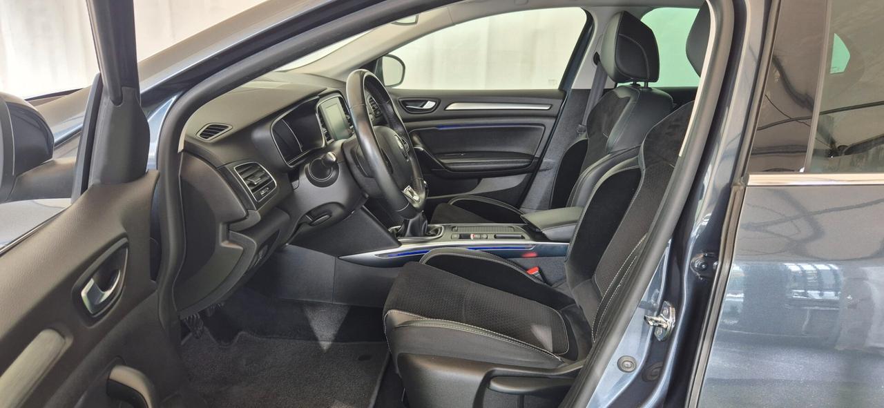 RENAULT MEGANE 1.5DCI 116CV FullOpt. INTENS 2019
