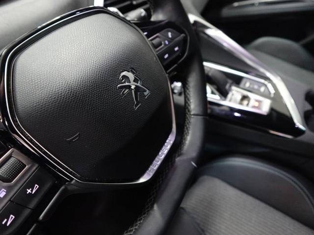 Peugeot 3008 II 1.5 BlueHDI 130 CV EAT8 ALLURE