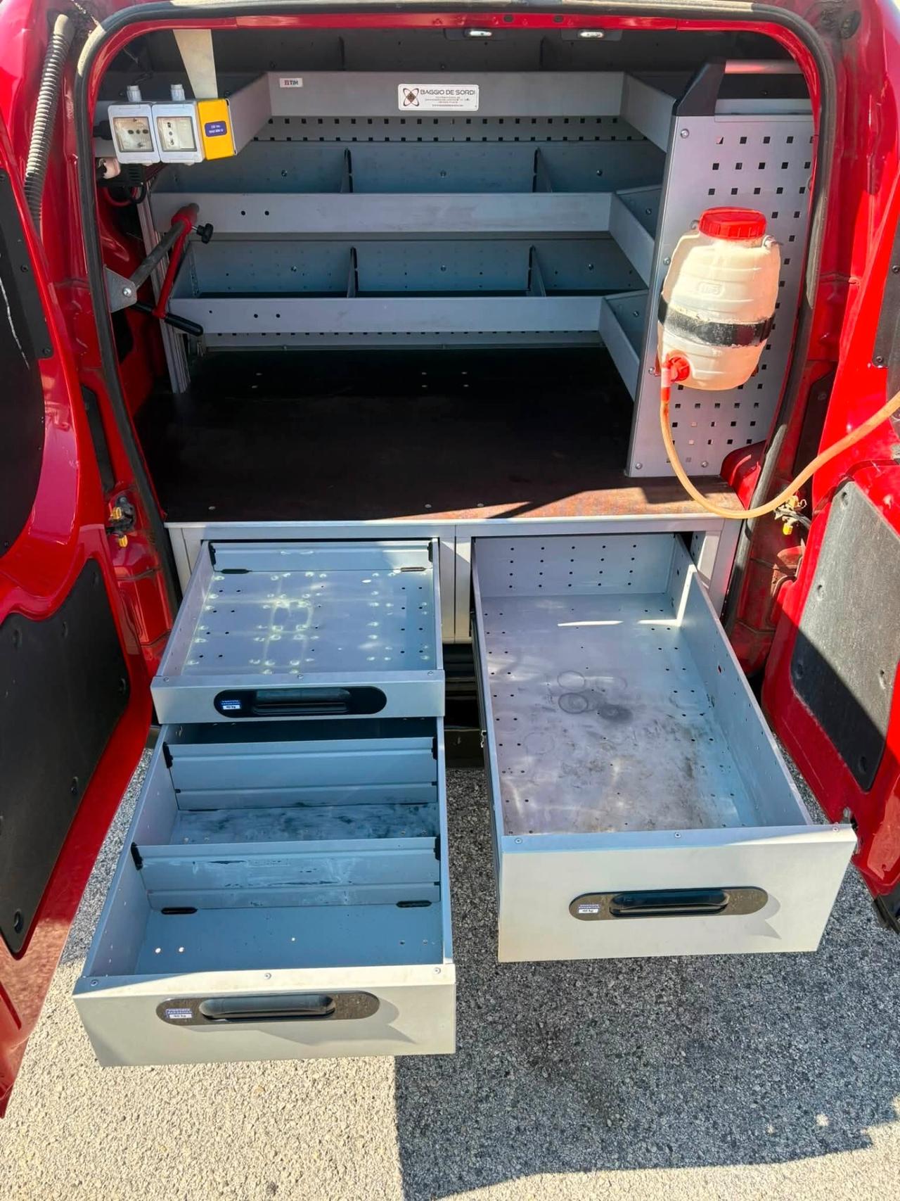 Fiat Fiorino 1.3 MJT 95CV Cargo Adventure inverter