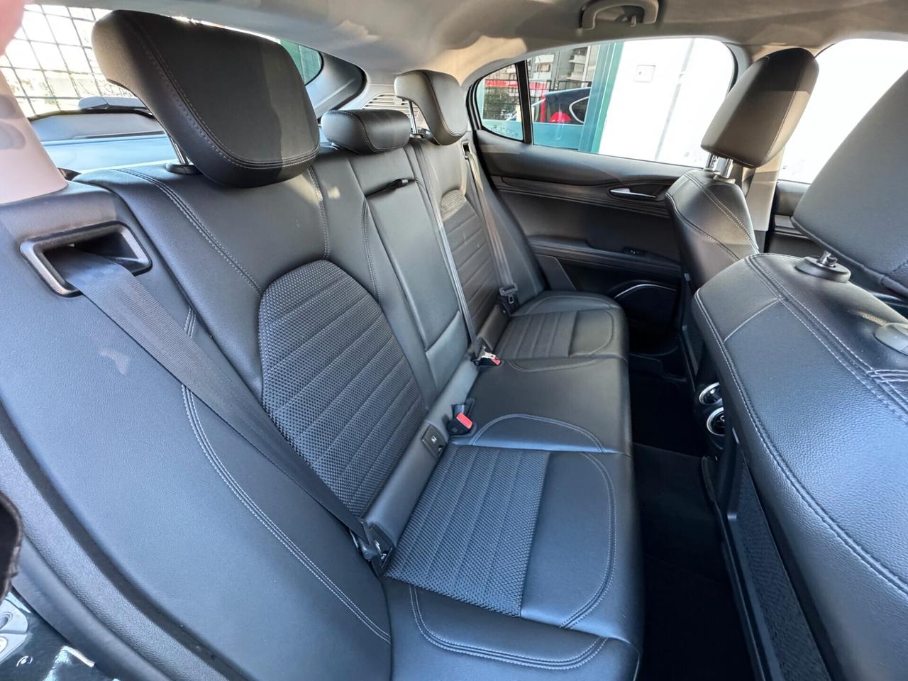 ALFA ROMEO STELVIO 2,2 T EXECUTIVE Q4 210CV AUTO