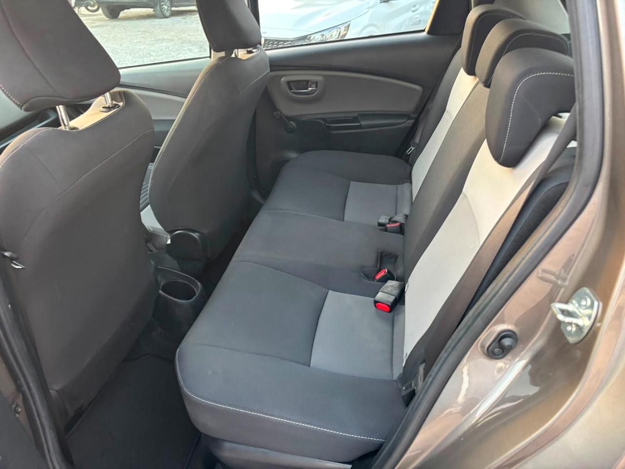Toyota Yaris 1.5 Hybrid 5 porte Business