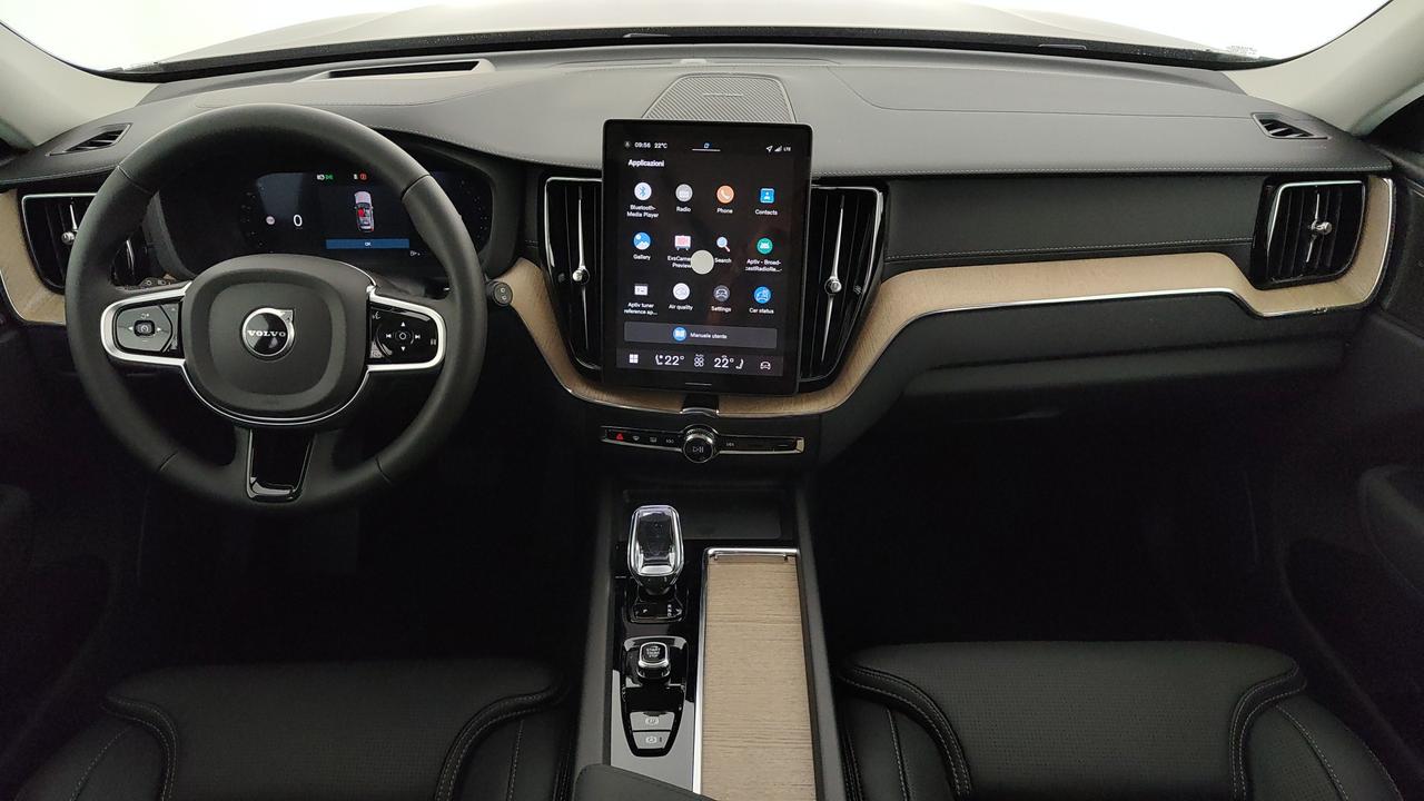 VOLVO XC60 2.0 b5 mhev Ultra Dark awd auto