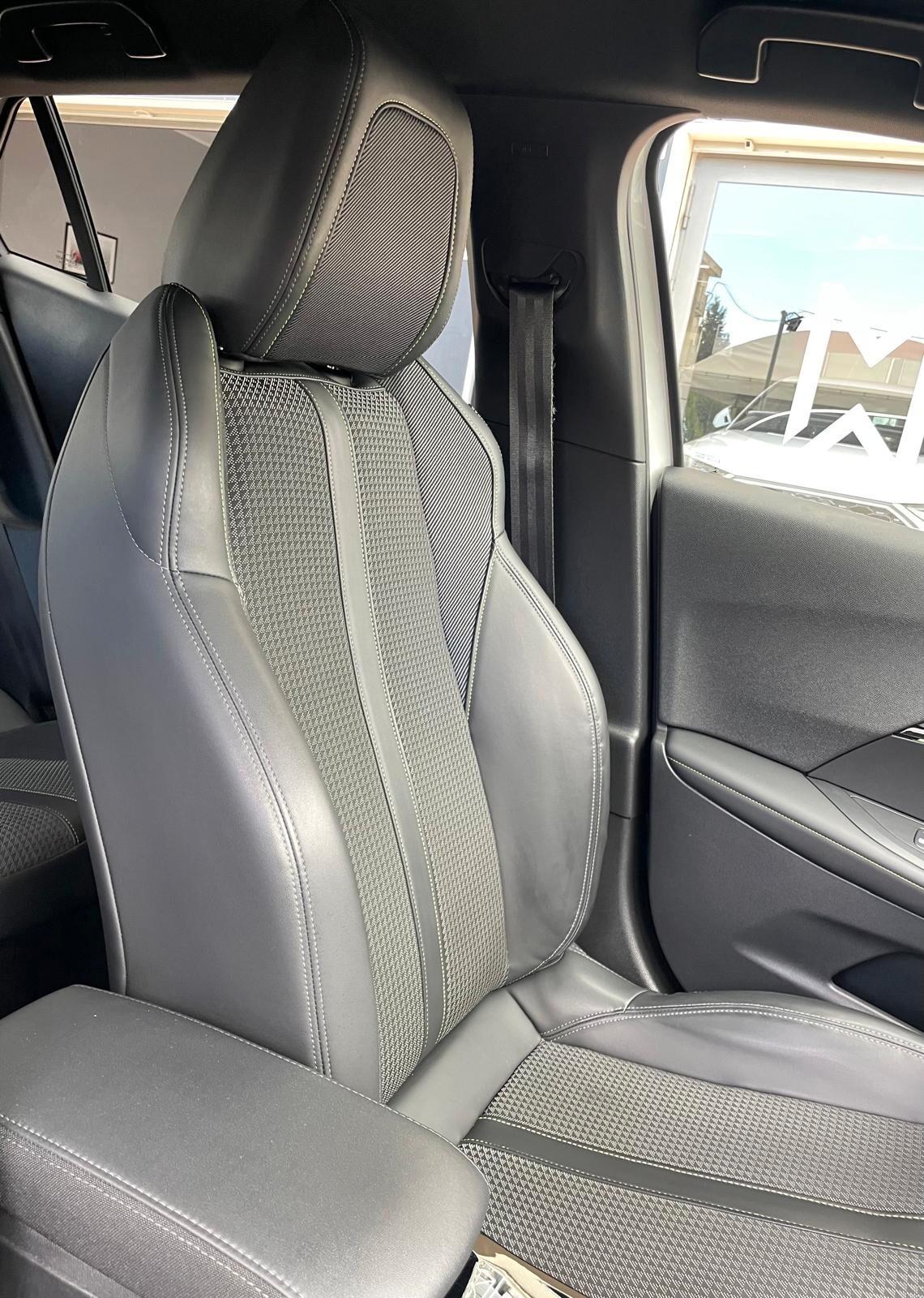 Peugeot 2008 BlueHDi GT Line Tetto