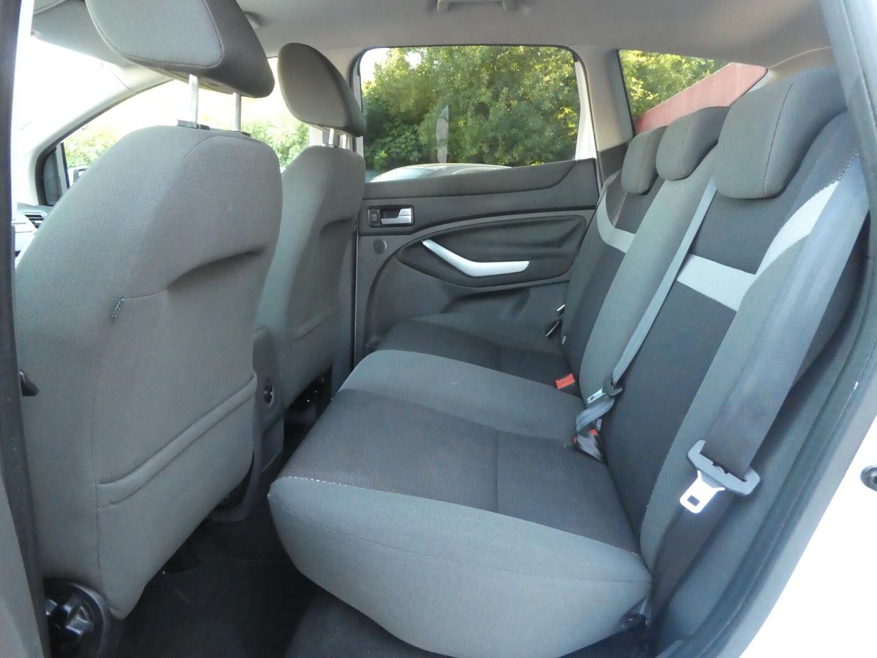 Ford Kuga Kuga+ 2.0 TDCi 140 CV 2WD DPF