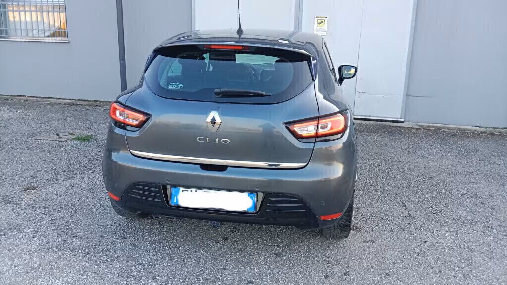 Renault Clio 1.5 dci Moschino Zen - euro 6