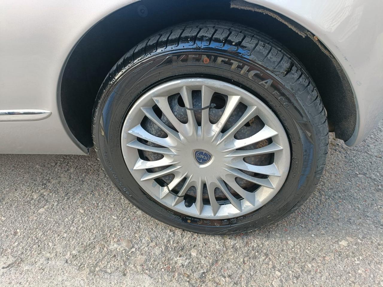 Lancia Ypsilon 1.3 MJT 90 CV Oro Plus OK NEOPATENTATI