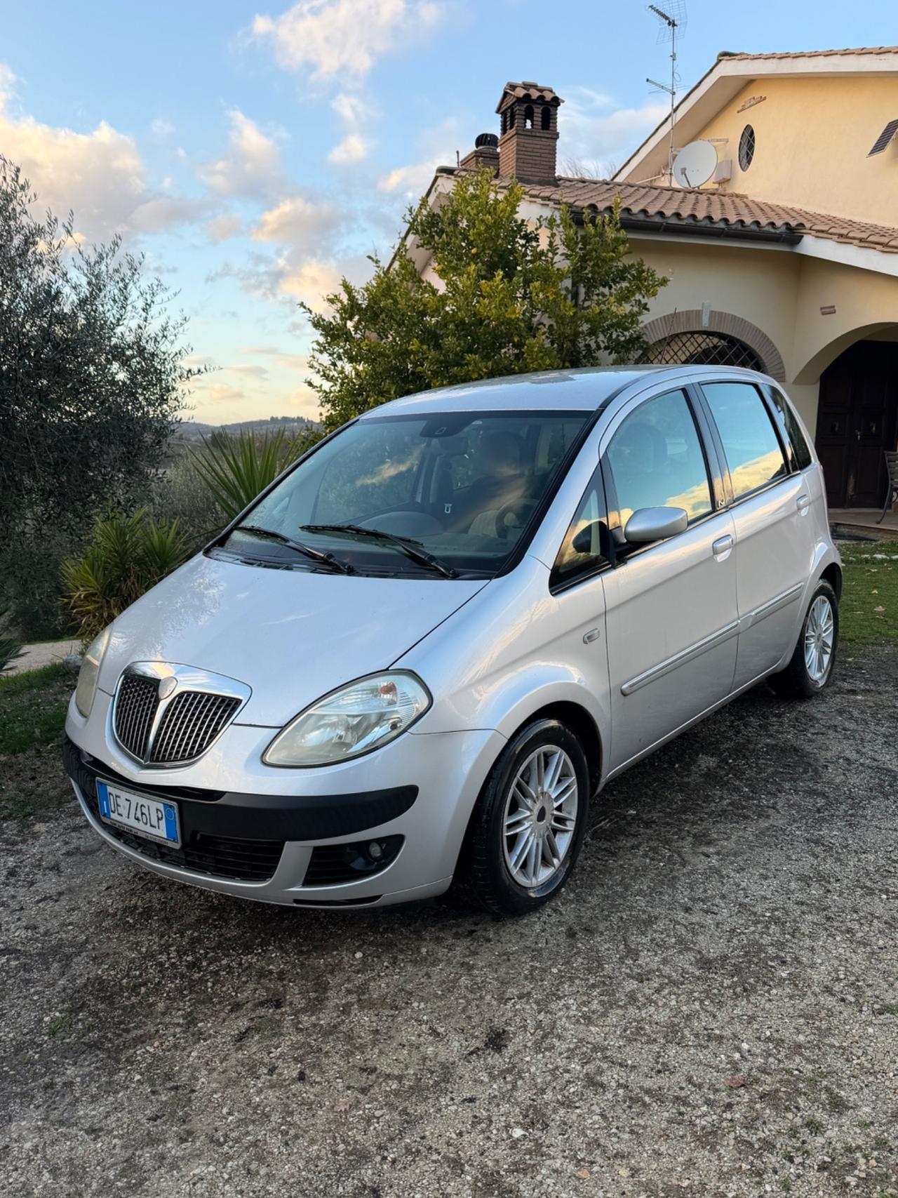 Lancia MUSA 1.3 Multijet 16V Oro