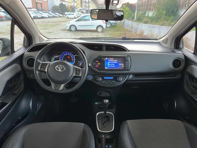 TOYOTA Yaris 1.5 Hybrid 5 porte Active AUTOMATICA PER NEOPATENT