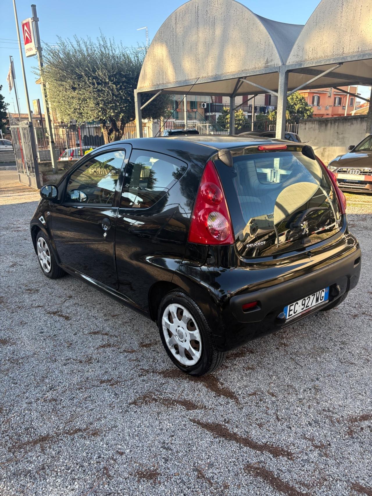 Peugeot 107 1.0 benzina neopatentati