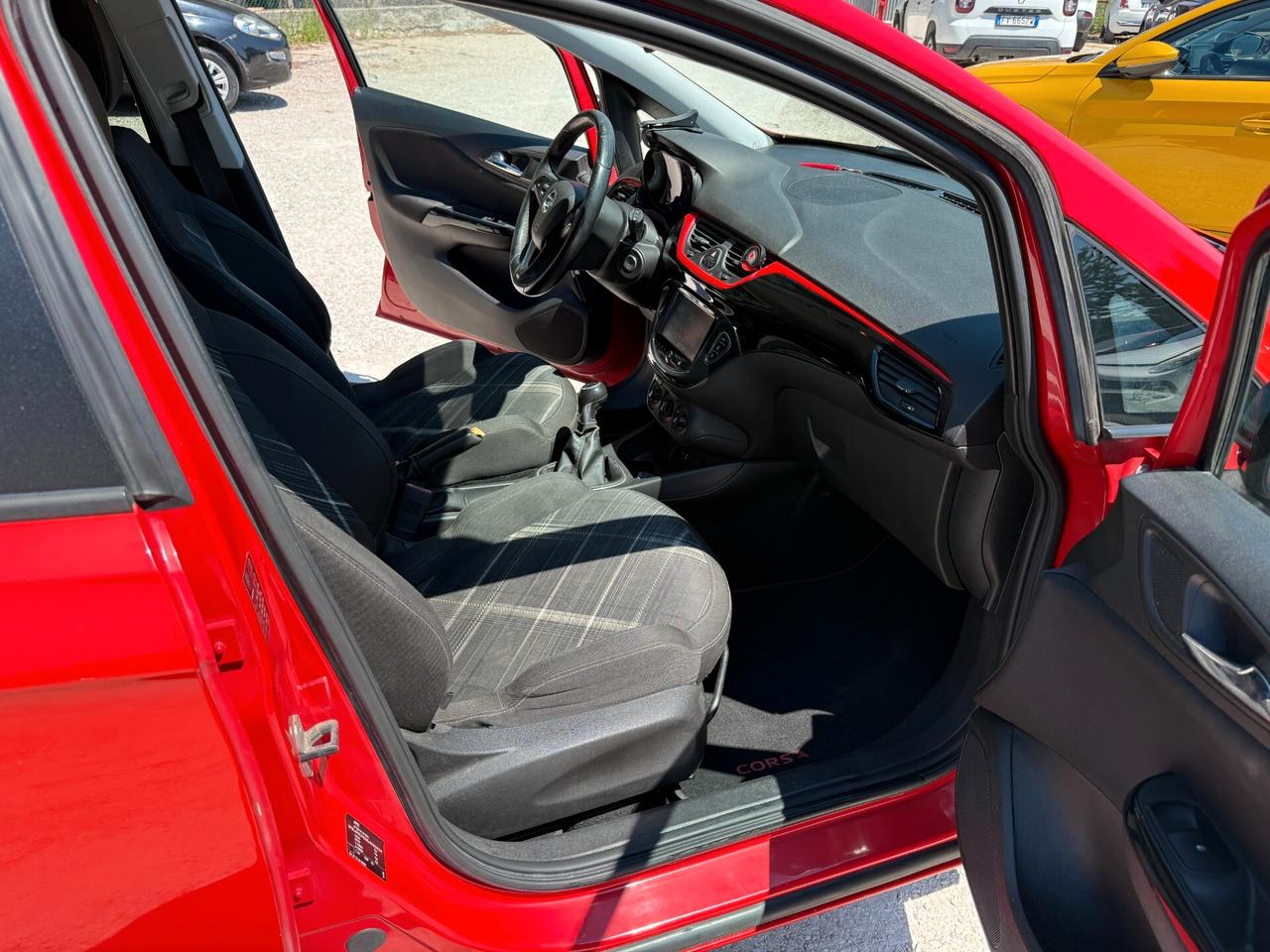 Opel Corsa 1.4 90CV GPL Tech 5 porte b-Color