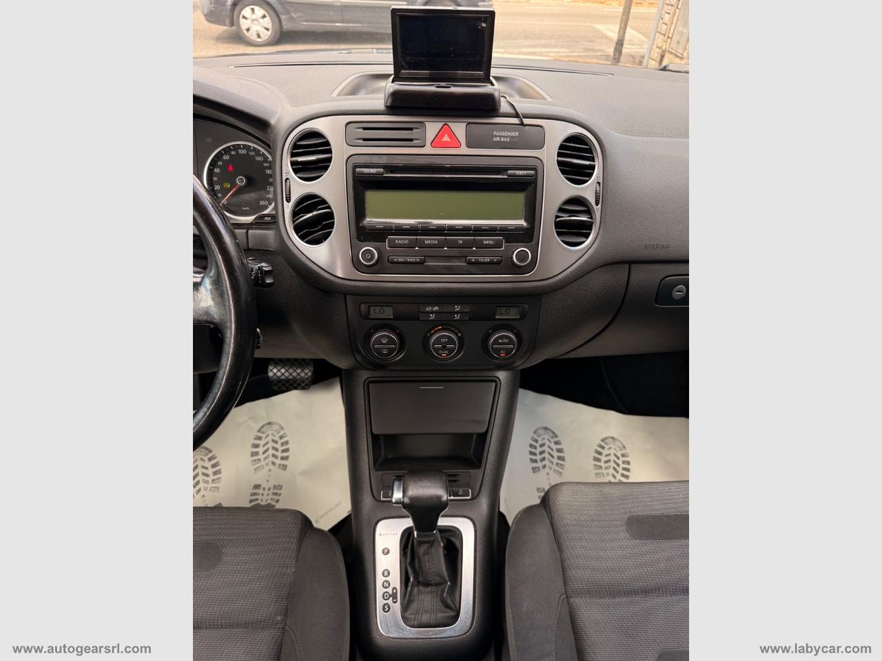 VOLKSWAGEN Tiguan 2.0 16V TDI tip Sport&Style