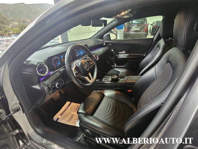 MERCEDES-BENZ A 180 d Automatic Business Luci Ambient