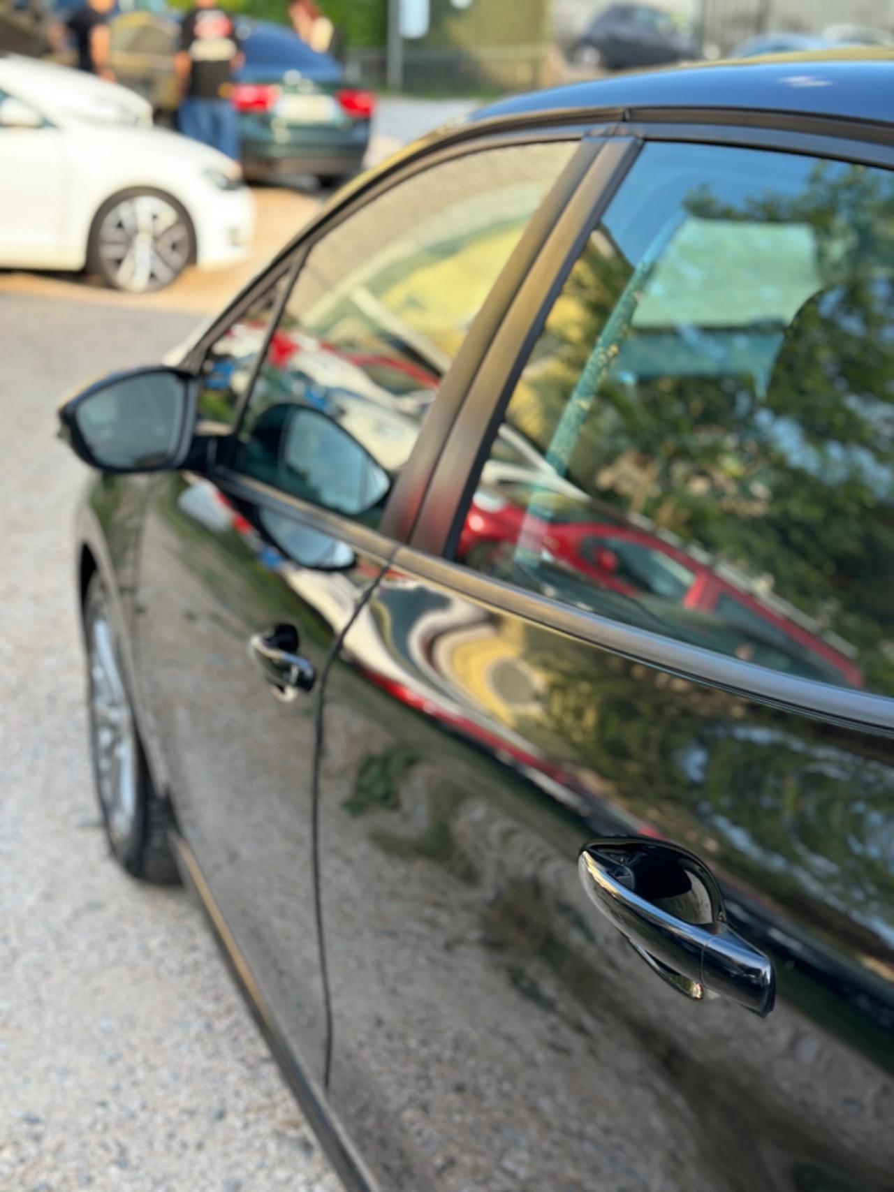 Peugeot 208 82 5P ALLURE NEOPAT KMCERT UNICOPR