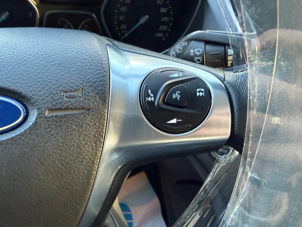 Ford Kuga 2.0 TDCI 140 CV 4WD Powershift