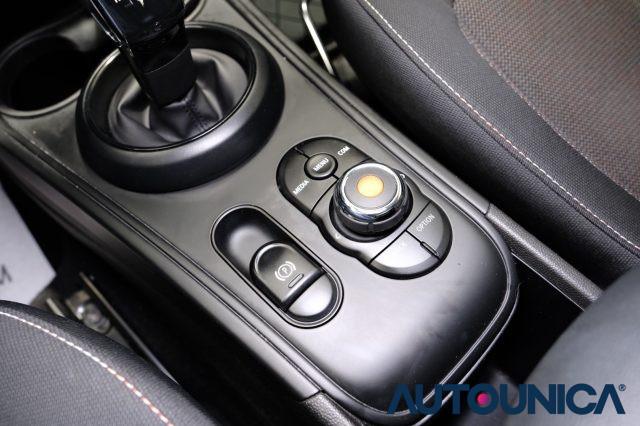 MINI Countryman 1.5 COOPER ESSENTIAL AUTOMATICA