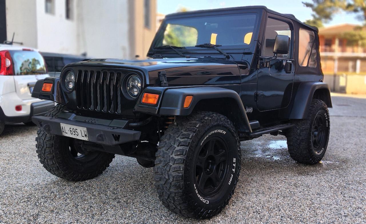 Jeep Wrangler 2.5 Soft top 4 posti