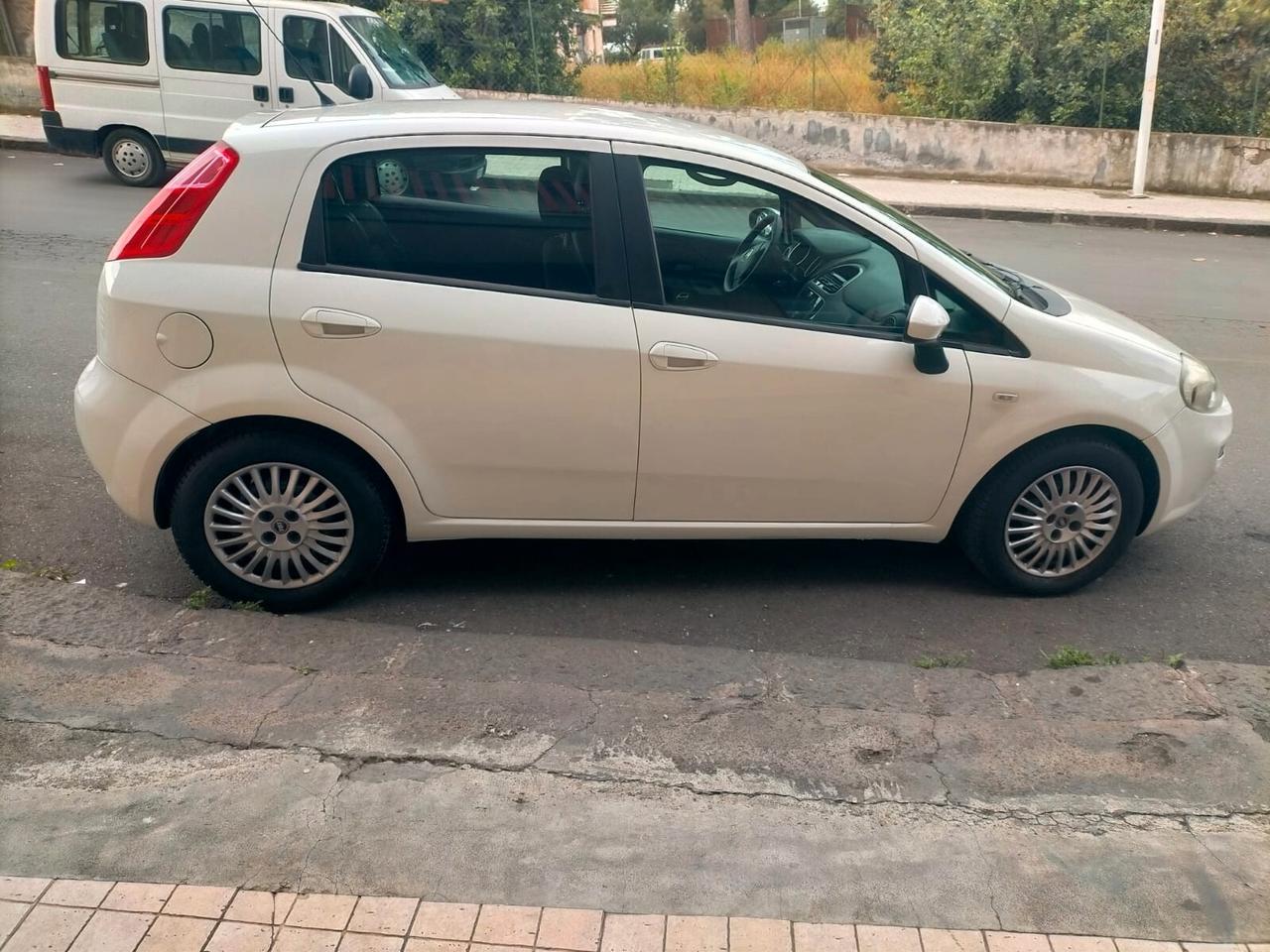 Fiat Punto 1.3 MJT II S&S 95 CV 5 porte Lounge